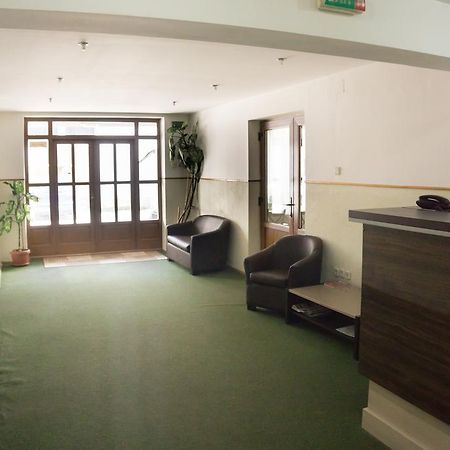 Hotel Merkur ミエルクレア＝チュク エクステリア 写真