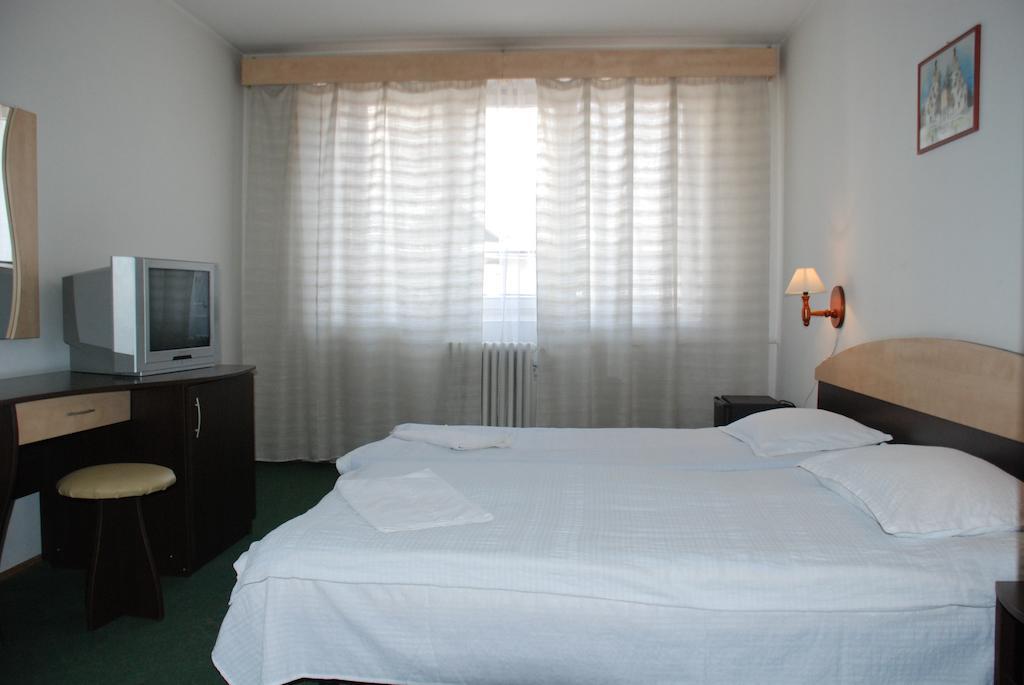 Hotel Merkur ミエルクレア＝チュク 部屋 写真