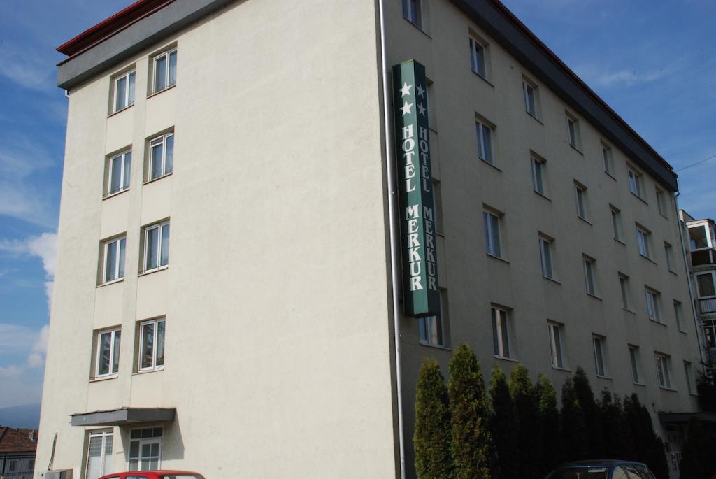 Hotel Merkur ミエルクレア＝チュク エクステリア 写真