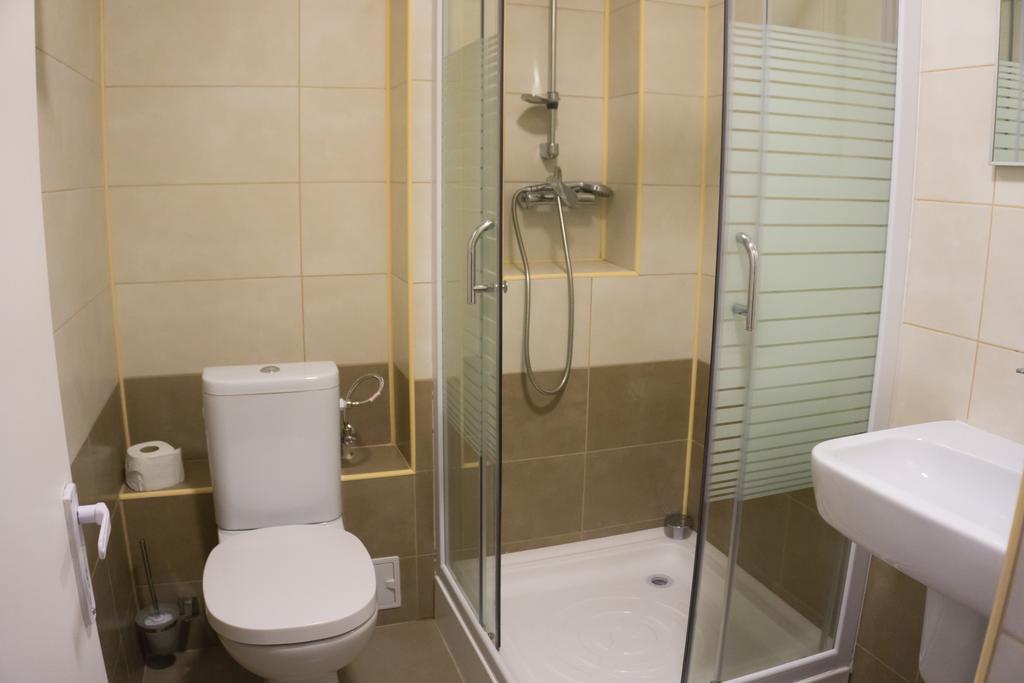 Hotel Merkur ミエルクレア＝チュク エクステリア 写真